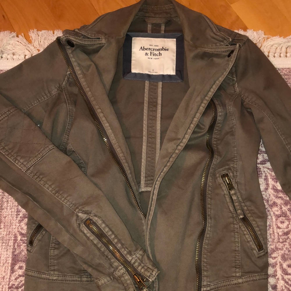 stylish army green jacket